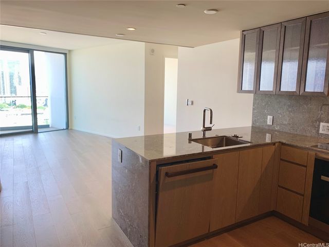 1000 Auahi Street 1807, Honolulu, HI 96814