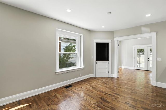 4131 Thirty Second Avenue, Cincinnati, OH 45209