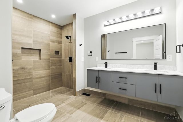 4131 Thirty Second Avenue, Cincinnati, OH 45209