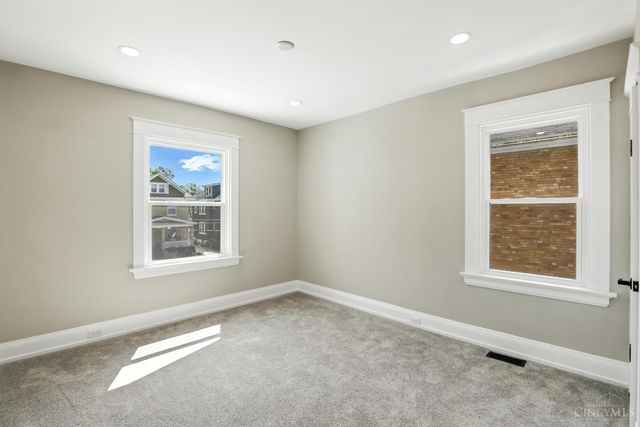 4131 Thirty Second Avenue, Cincinnati, OH 45209