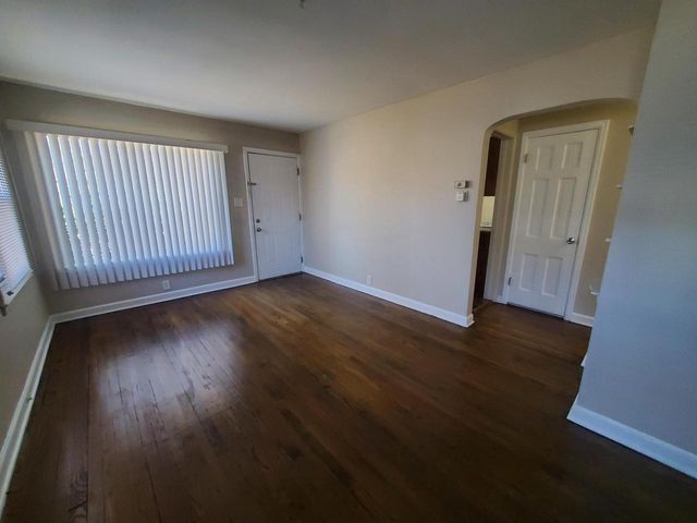 4623 N 38th STREET, Milwaukee, WI 53209