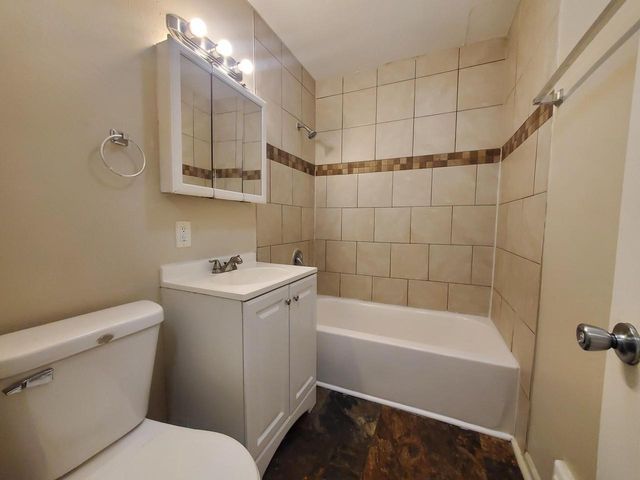 4623 N 38th STREET, Milwaukee, WI 53209