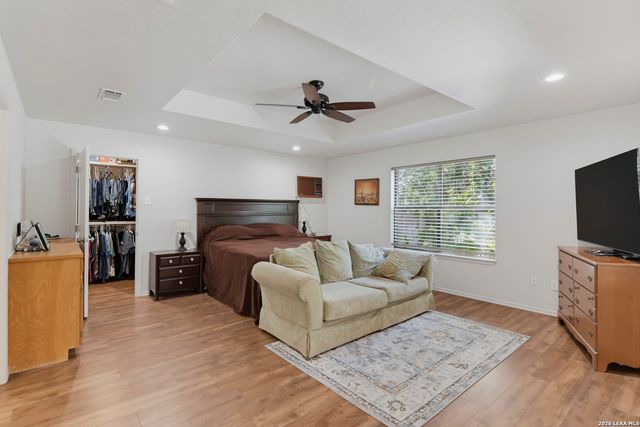 1223 Old Homestead, Seguin, TX 78155