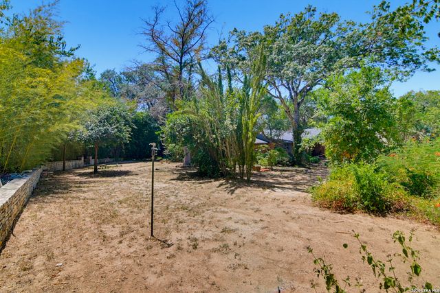 1223 Old Homestead, Seguin, TX 78155