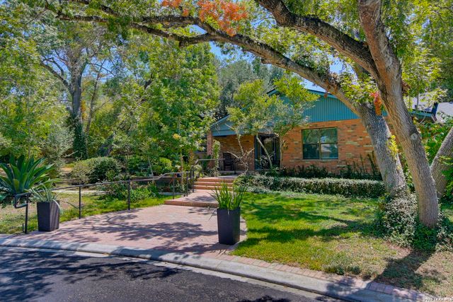 1223 Old Homestead, Seguin, TX 78155