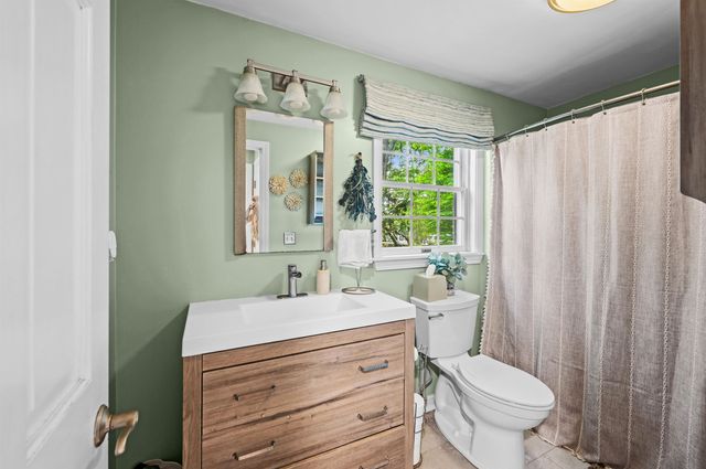 4 Deer Ridge Lane, Kittery, ME 03904