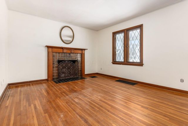 51 E Schreyer Place, Columbus, OH 43214