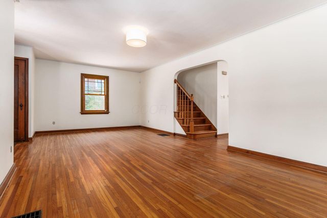 51 E Schreyer Place, Columbus, OH 43214