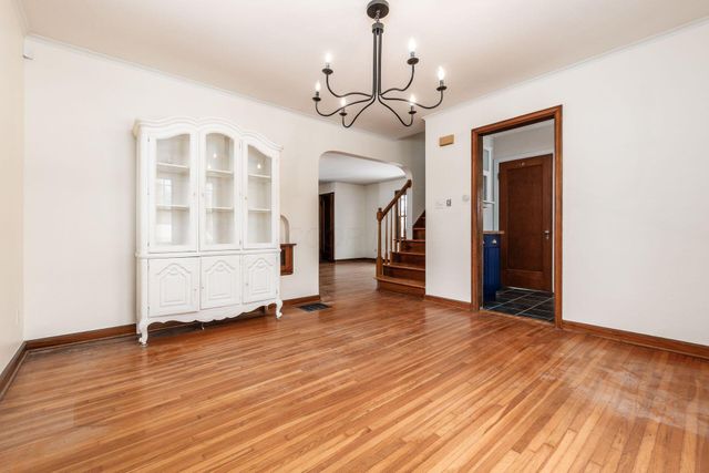 51 E Schreyer Place, Columbus, OH 43214