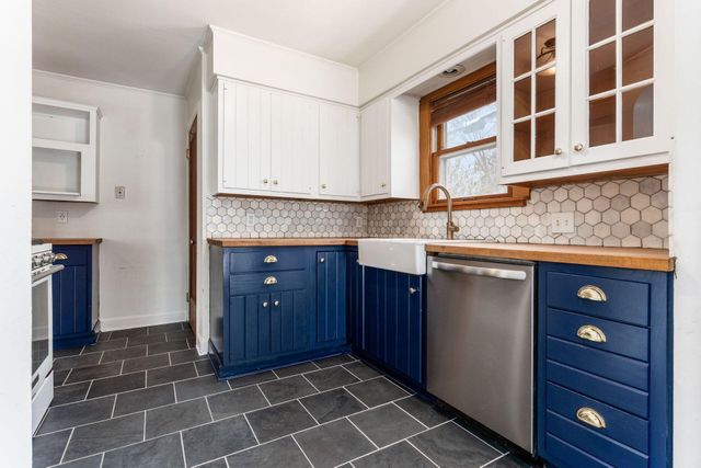 51 E Schreyer Place, Columbus, OH 43214