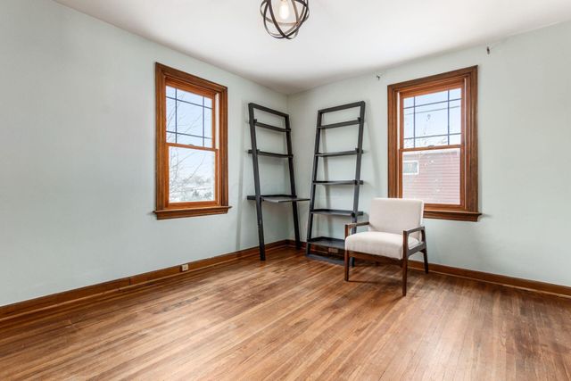 51 E Schreyer Place, Columbus, OH 43214