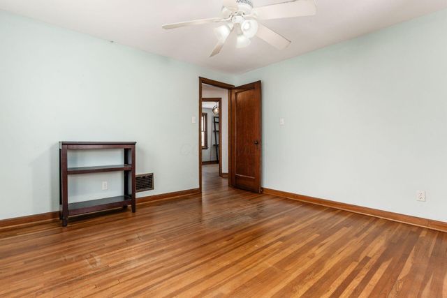 51 E Schreyer Place, Columbus, OH 43214