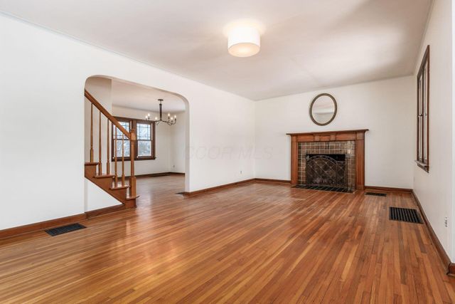 51 E Schreyer Place, Columbus, OH 43214