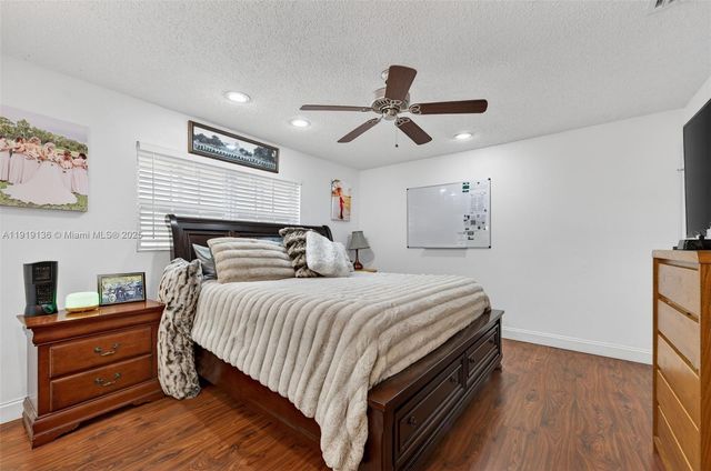 2691 SW 11th Pl, Deerfield Beach, FL 33442