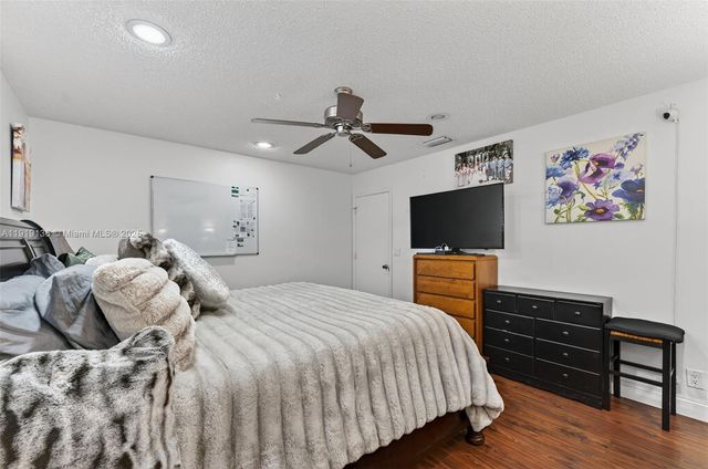 2691 SW 11th Pl, Deerfield Beach, FL 33442