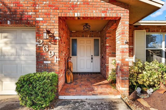 2691 SW 11th Pl, Deerfield Beach, FL 33442