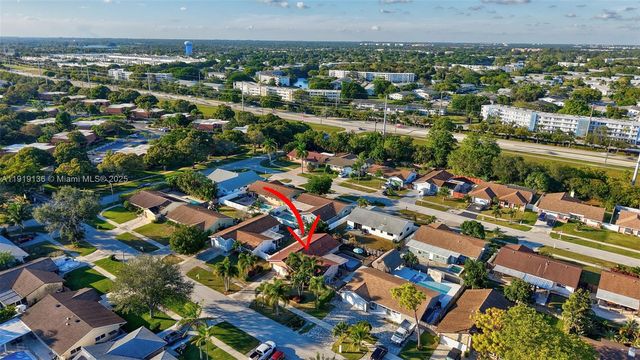 2691 SW 11th Pl, Deerfield Beach, FL 33442