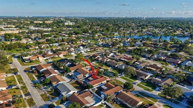 2691 SW 11th Pl, Deerfield Beach, FL 33442