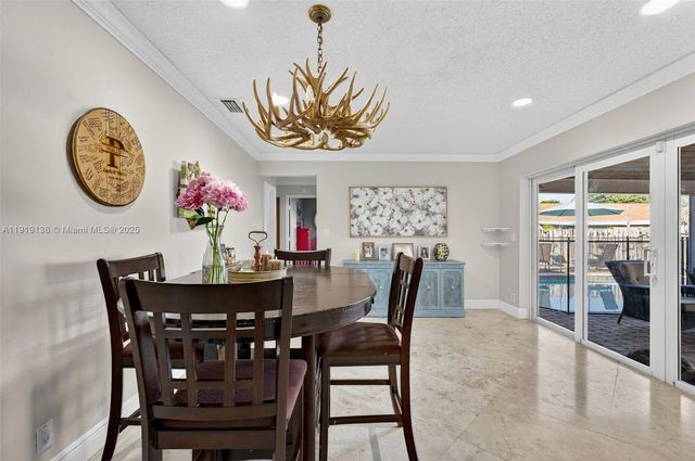 2691 SW 11th Pl, Deerfield Beach, FL 33442