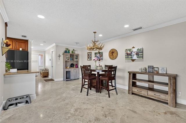 2691 SW 11th Pl, Deerfield Beach, FL 33442