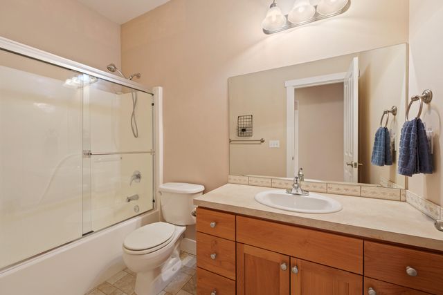 2221 NE Indigo Lane, Bend, OR 97701