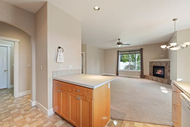 2221 NE Indigo Lane, Bend, OR 97701