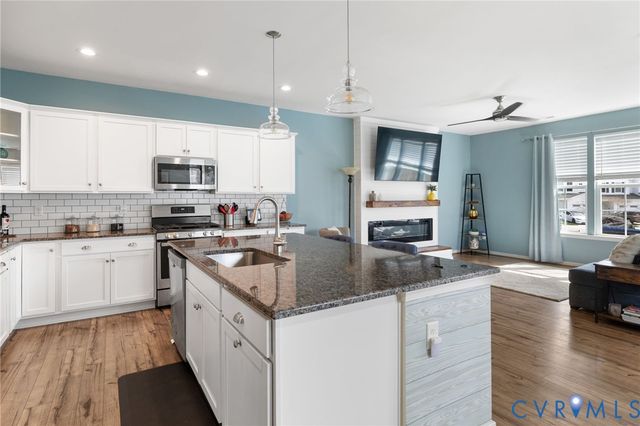 17620 Marymere Ct, Moseley, VA 23120