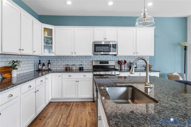 17620 Marymere Ct, Moseley, VA 23120