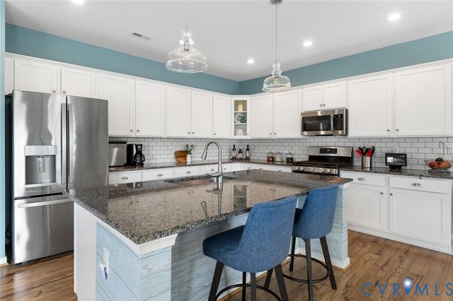 17620 Marymere Ct, Moseley, VA 23120