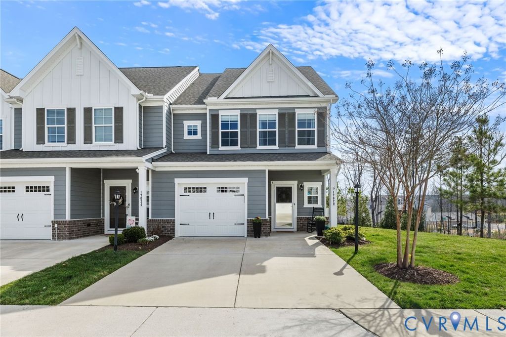 17620 Marymere Ct, Moseley, VA 23120