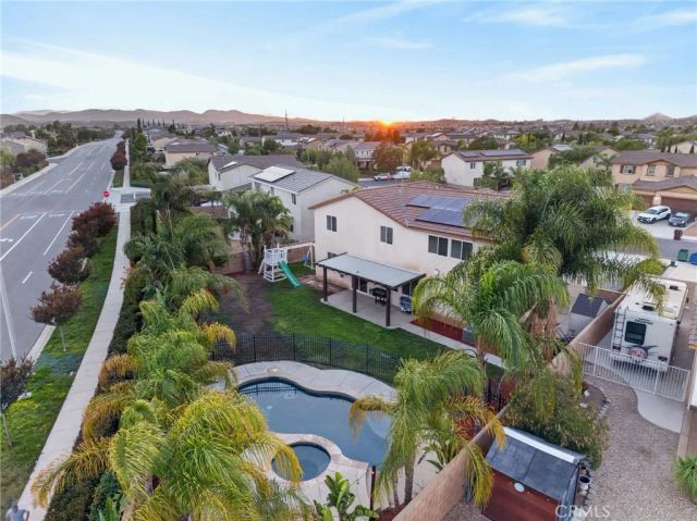31247 Pinon Pine, Winchester, CA 92596