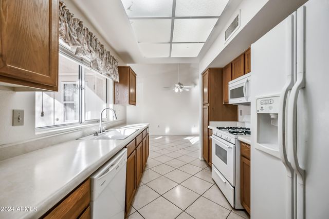 21614 N 139TH Drive, Sun City West, AZ 85375