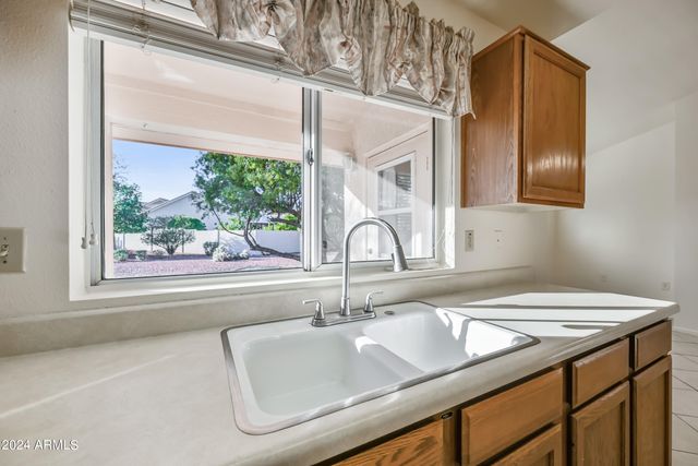 21614 N 139TH Drive, Sun City West, AZ 85375