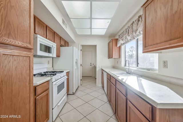 21614 N 139TH Drive, Sun City West, AZ 85375