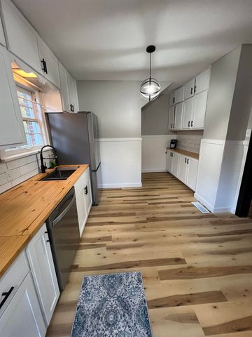 3922 E Willow St, Wichita, KS 67218