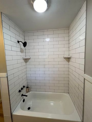 3922 E Willow St, Wichita, KS 67218