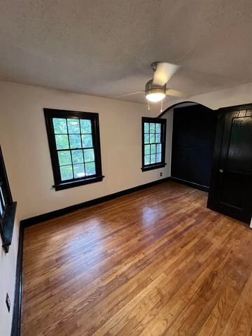 3922 E Willow St, Wichita, KS 67218