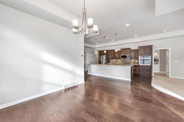 210 N BEDFORD ROAD, Green Bay, WI 54311