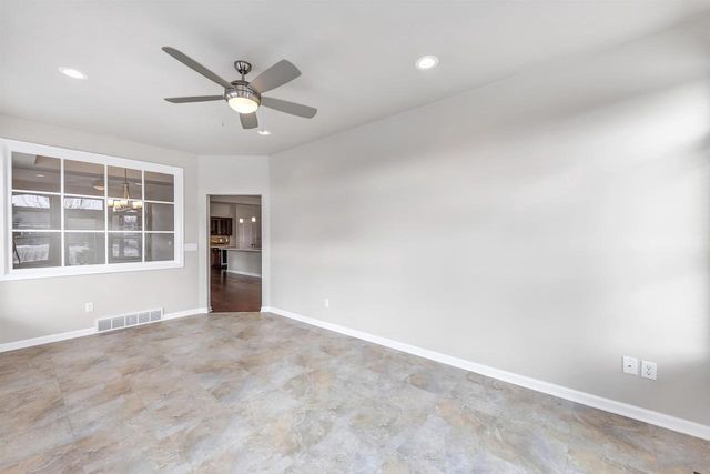 210 N BEDFORD ROAD, Green Bay, WI 54311