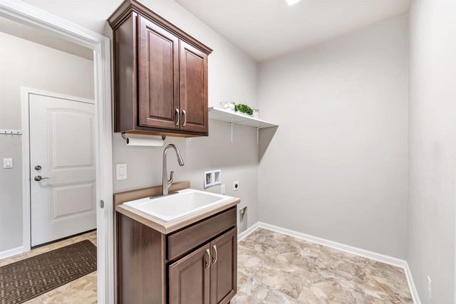 210 N BEDFORD ROAD, Green Bay, WI 54311