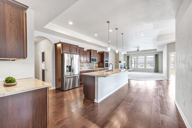 210 N BEDFORD ROAD, Green Bay, WI 54311