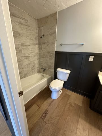441 Harding Pl Apt A1, Nashville, TN 37211