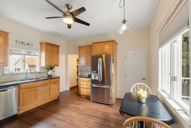 8 Cliff St, Malden, MA 02148