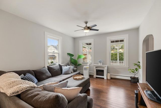 8 Cliff St, Malden, MA 02148