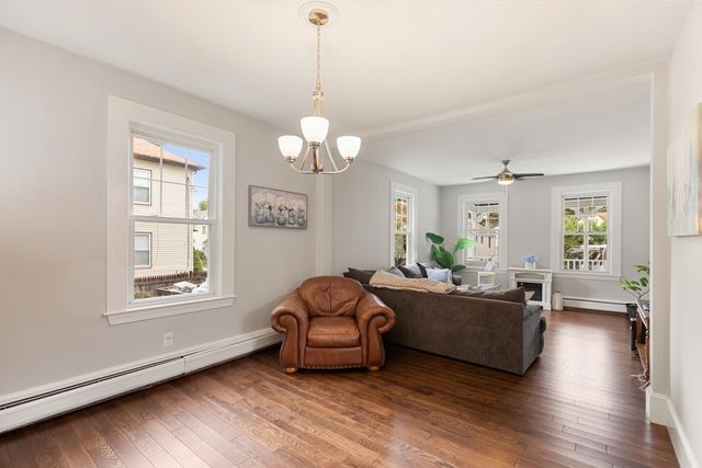 8 Cliff St, Malden, MA 02148