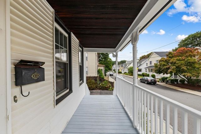 8 Cliff St, Malden, MA 02148