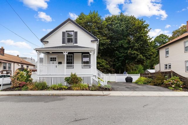8 Cliff St, Malden, MA 02148