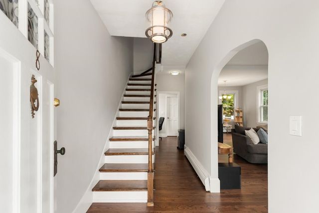 8 Cliff St, Malden, MA 02148