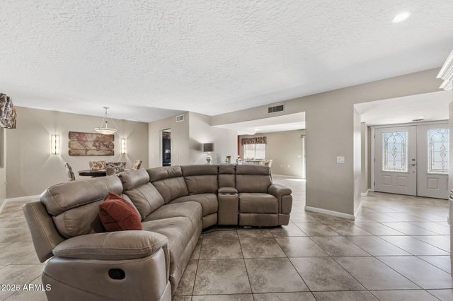 727 LEISURE WORLD --, Mesa, AZ 85206