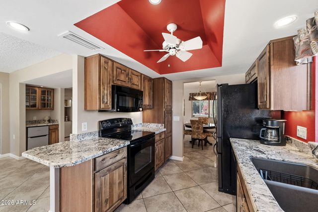 727 LEISURE WORLD --, Mesa, AZ 85206